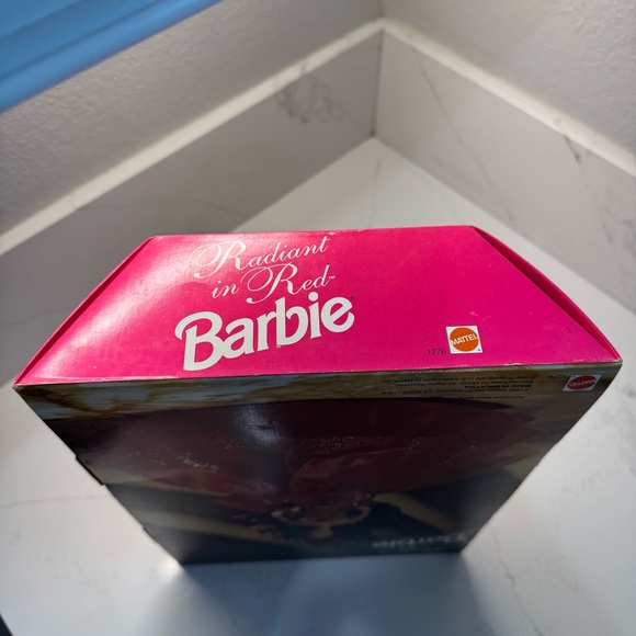 1992 Mattel #1276 Barbie doll Toys R Us Special Edition Radiant in Red Head - Picture 6 of 12